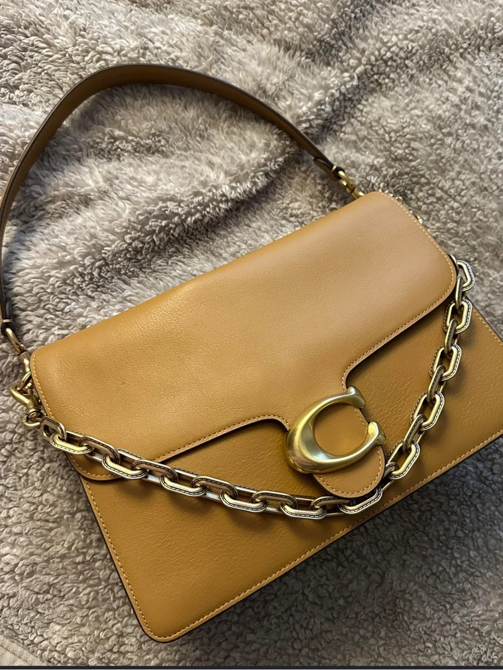 Coach Tabby Shoulder Bag With Chain / Tan Leather Gold Hardware Crossbody - New